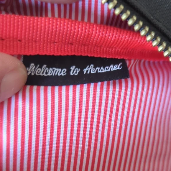 Herschel Supply Company Black Belt Bag Minimalist Design - Picture 4 of 5